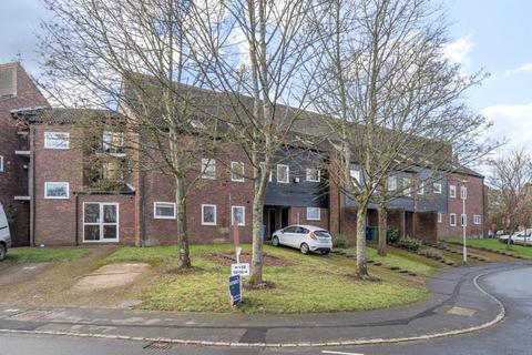 66 Northcott, Bracknell, RG12 7WS