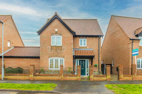 3 bedroom detached house for sale, Waters Lane, Hemsby