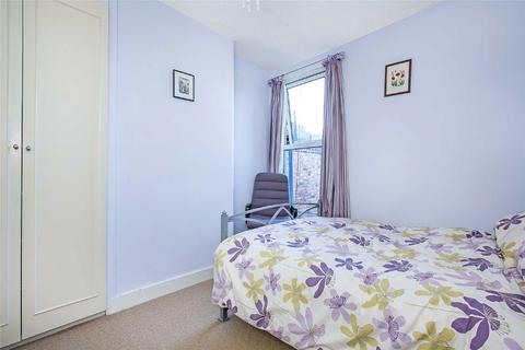 2 bedroom flat for sale, Townmead Road, Fulham, London, SW6