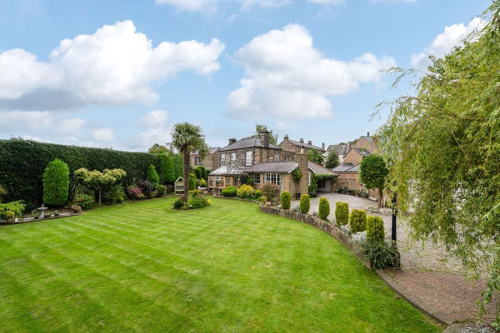 Christ Church Oval, Harrogate, HG1 3 bed detached house for sale £895,000