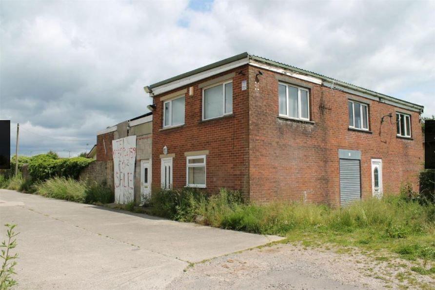 Catterall Gates Lane, Catterall, Preston, Lancashire, PR3 1YH Land for