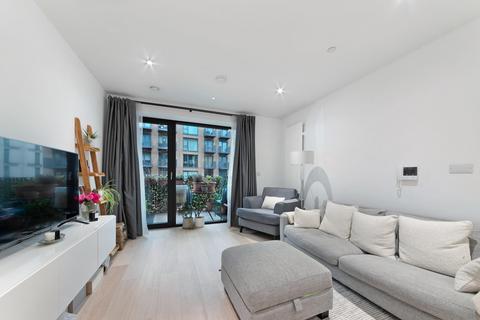 1 bedroom apartment for sale, Banyan Court, Regalia Close, London, E16