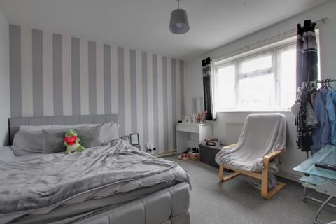 3 bedroom maisonette for sale, Greywell Road, Leigh Park