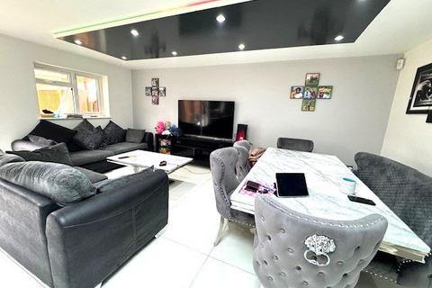 4 bedroom terraced house for sale, Stanwell, TW19
