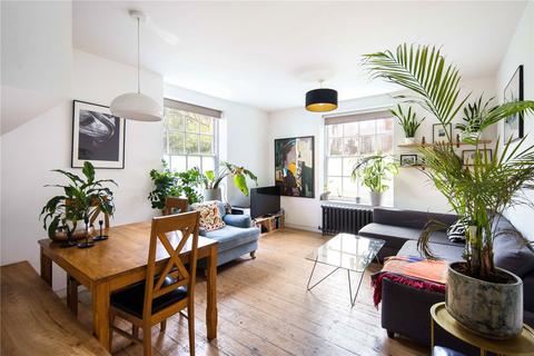 2 bedroom flat for sale, Mulberry House, Victoria Park Square, Bethnal Green, London, E2