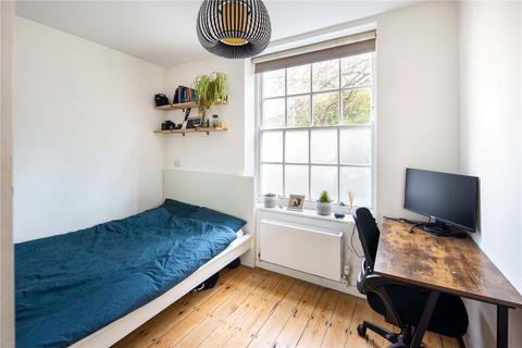 2 bedroom flat for sale, Mulberry House, Victoria Park Square, Bethnal Green, London, E2