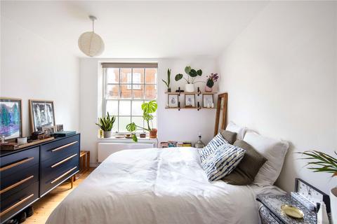2 bedroom flat for sale, Mulberry House, Victoria Park Square, Bethnal Green, London, E2