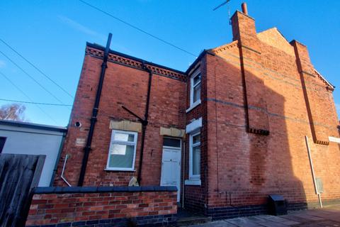 2 bedroom terraced house to rent - Clarendon Park Road, Leicester LE2