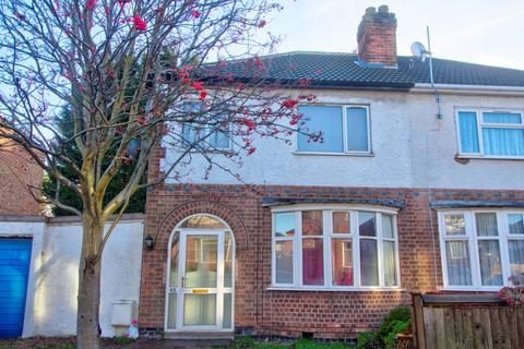 4 bedroom semi-detached house to rent - Gainsborough Road, Leicester LE2
