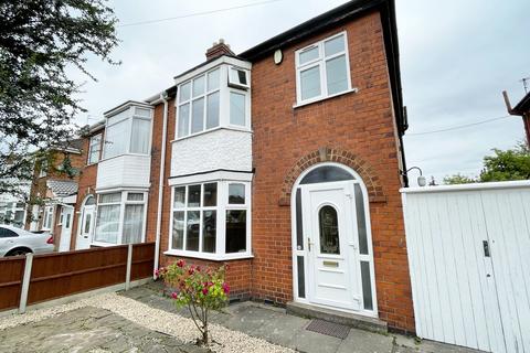 3 bedroom semi-detached house to rent, Hollington Road, Leicester LE5
