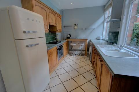 4 bedroom terraced house to rent - Lorne Road, Leicester LE2