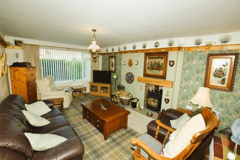 2 bedroom semi-detached bungalow for sale - Osgodby Crescent, Osgodby YO11