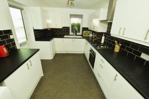 2 bedroom semi-detached bungalow for sale - Osgodby Crescent, Osgodby YO11