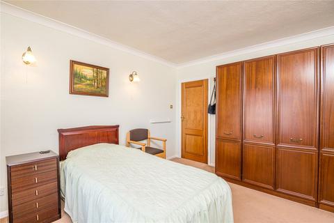 32 Chelsworth Crescent, Southend-on-sea, SS1 3EF