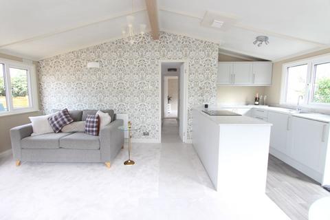 3 bedroom park home for sale, Windmill Lane, Balsall Common, CV7