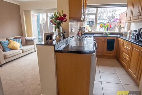 14 Upper Meadow Road, Quinton, Birmingham, B32 1NX