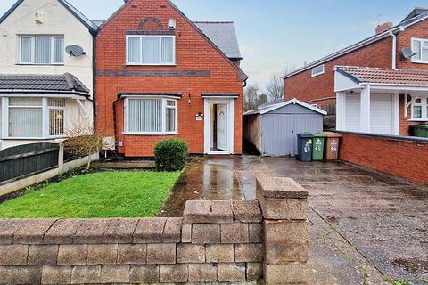 2 bedroom semi-detached house to rent, Heathfield Lane West, Wednesbury WS10