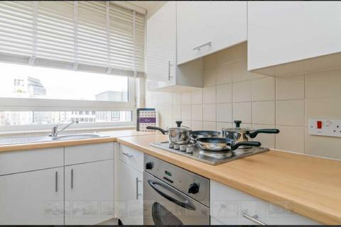 2 bedroom flat to rent, Luke House, St James Park, London, SW1P