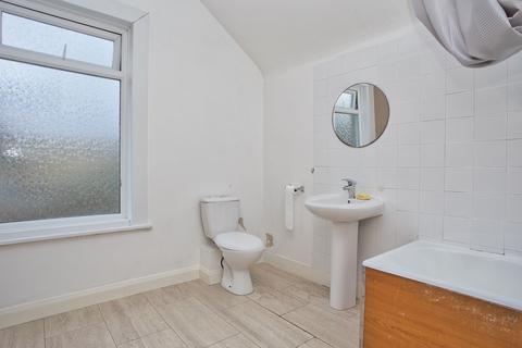 14 Limes Road, Dover, CT16 2NA