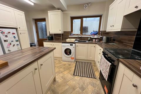 18 Graig Road, Porth, CF39 0NS
