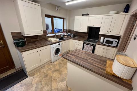 18 Graig Road, Porth, CF39 0NS