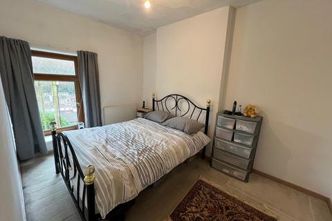18 Graig Road, Porth, CF39 0NS