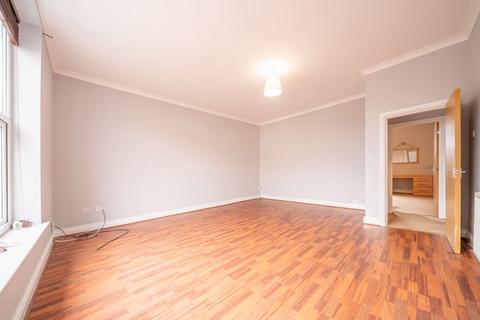 2 bedroom apartment for sale, Courtenay Road, Waterloo, L22