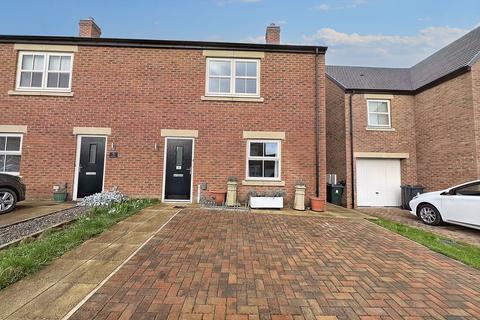 3 bedroom semi-detached house for sale - Priory Avenue, Backworth, Newcastle upon Tyne, Tyne and Wear, NE27 0XL