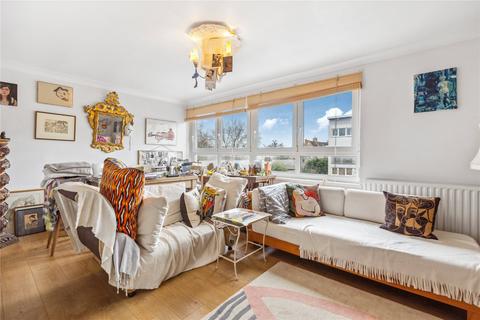 3 bedroom maisonette for sale, Roydon Close, London, SW11