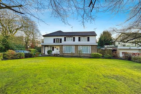 Cavendish Road, Salford, M7