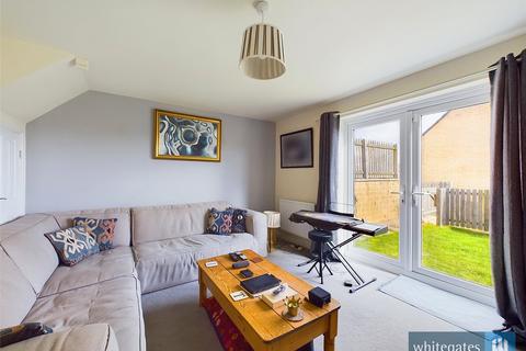 3 bedroom semi-detached house for sale - Meadowlands, Allerton, Bradford, West Yorkshire, BD15
