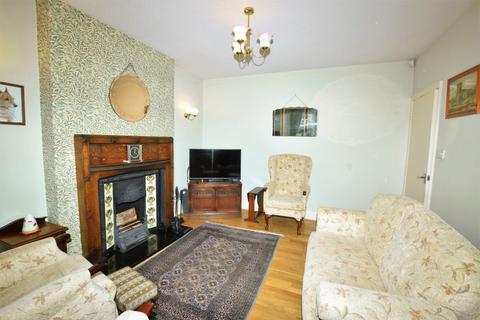 4 bedroom semi-detached house for sale, Scardale Crescent, Scarborough YO12