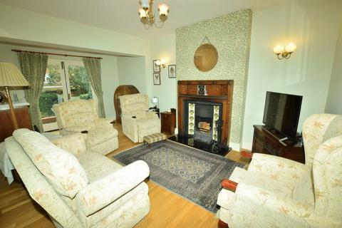 4 bedroom semi-detached house for sale, Scardale Crescent, Scarborough YO12