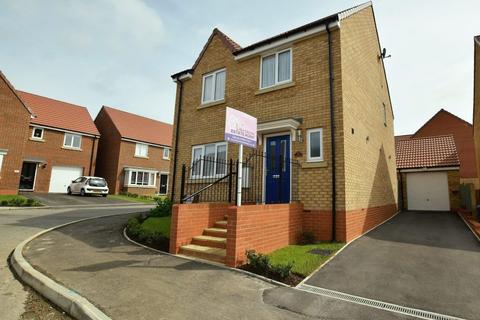 4 bedroom detached house for sale, Farrier Way, Scarborough YO13