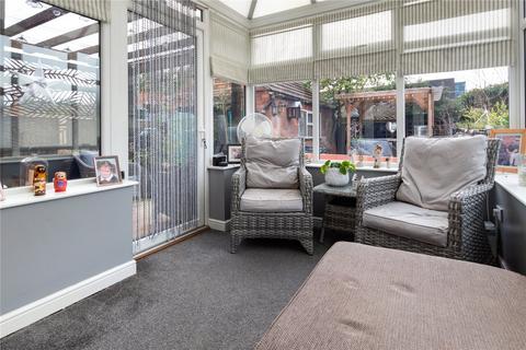 5 Cartledge Avenue, Grimsby, DN32 8ES