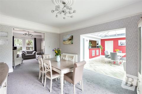 4 bedroom detached house for sale, Swan Lane, Wickford, Essex, SS11
