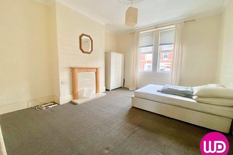 1 bedroom in a house share to rent, Room 1, Gateshead NE8