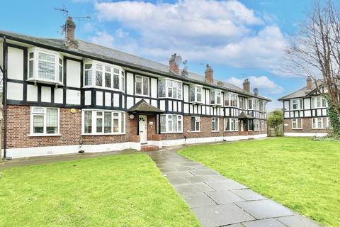 2 bedroom flat for sale, Tudor Court, Walthamstow, E17
