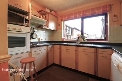 3 bedroom semi-detached house for sale, Gloucester Road, Kidsgrove, ST7