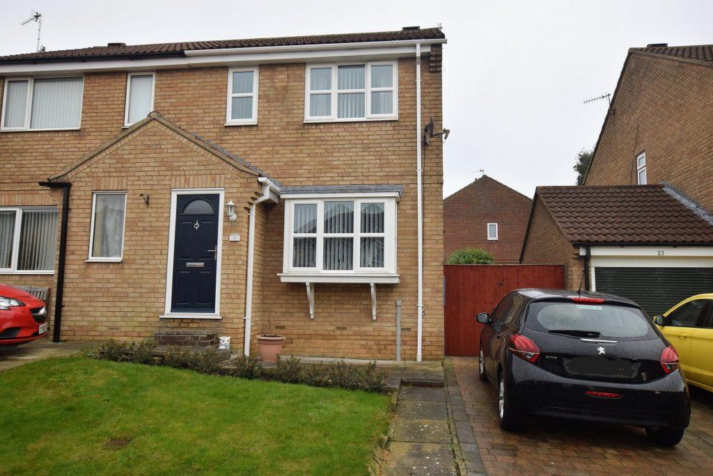 Harvest Way, Eastfield YO11 3 bed semidetached house for sale £150,000