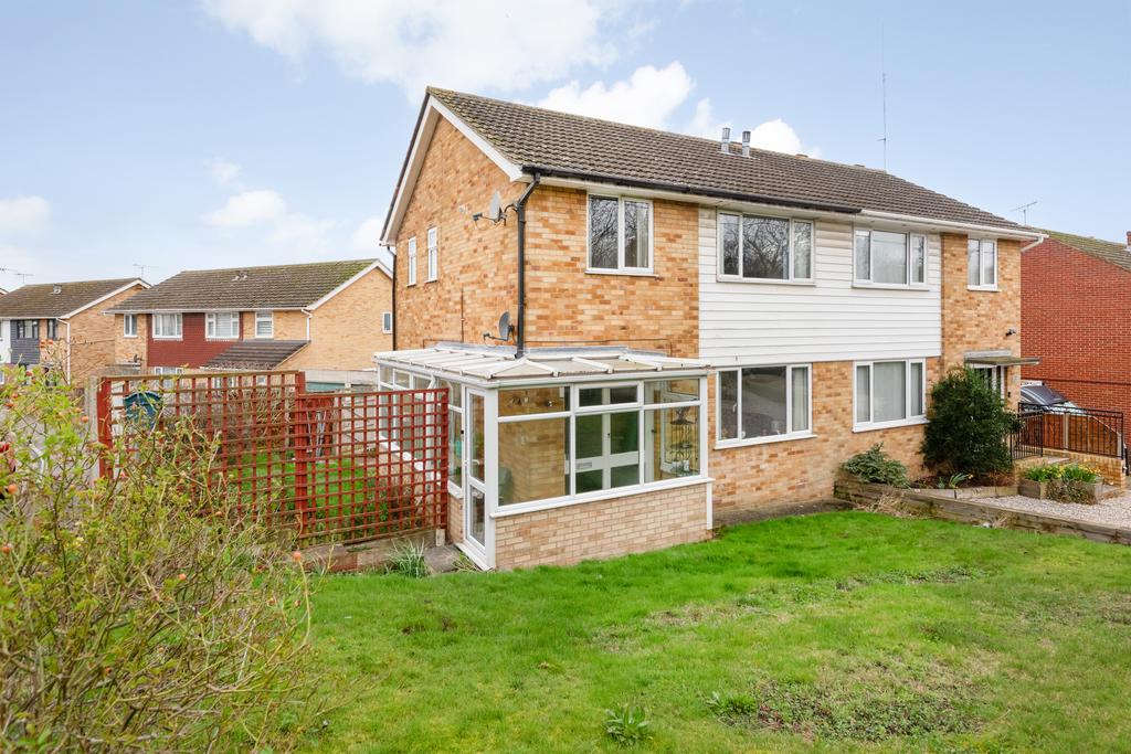 St. Marks Close, Whitstable 3 bed semidetached house for sale £340,000