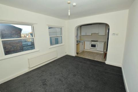 1 bedroom flat for sale, Royal Ave, Scarborough YO11