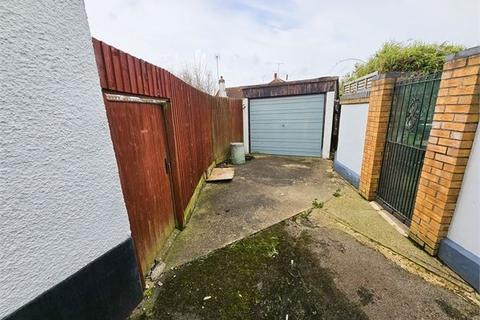 3 bedroom semi-detached bungalow for sale, Agnes Avenue, Leigh on sea, Leigh on sea,