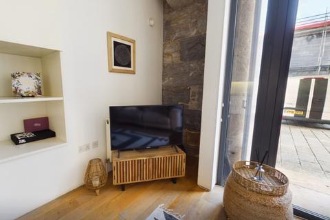 1 bedroom apartment to rent, Clarence Building, Stonehouse PL1