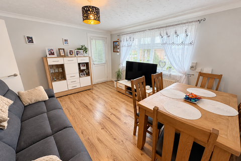 2 bedroom flat for sale, Lower Brownhill Road, Southampton