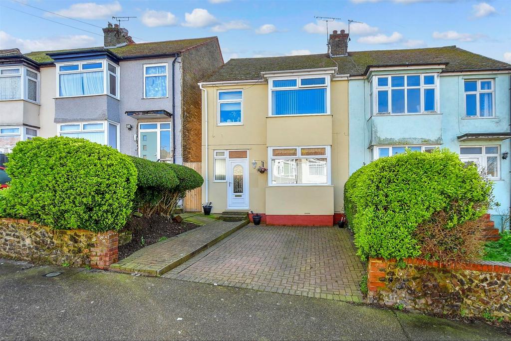 Kent Road, Margate, Kent 3 bed semidetached house for sale £300,000