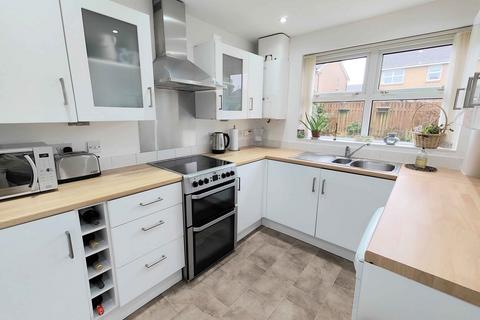 14 Field Head Way, Halifax, HX2 9LX