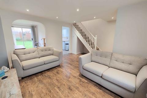 14 Field Head Way, Halifax, HX2 9LX