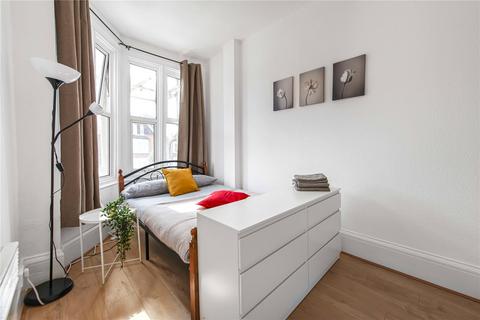 1 bedroom flat for sale, Stanthorpe Road, London, SW16