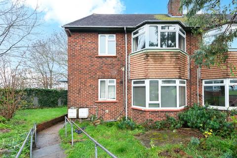 10 Blake Gardens, Dartford, DA1 5EL
